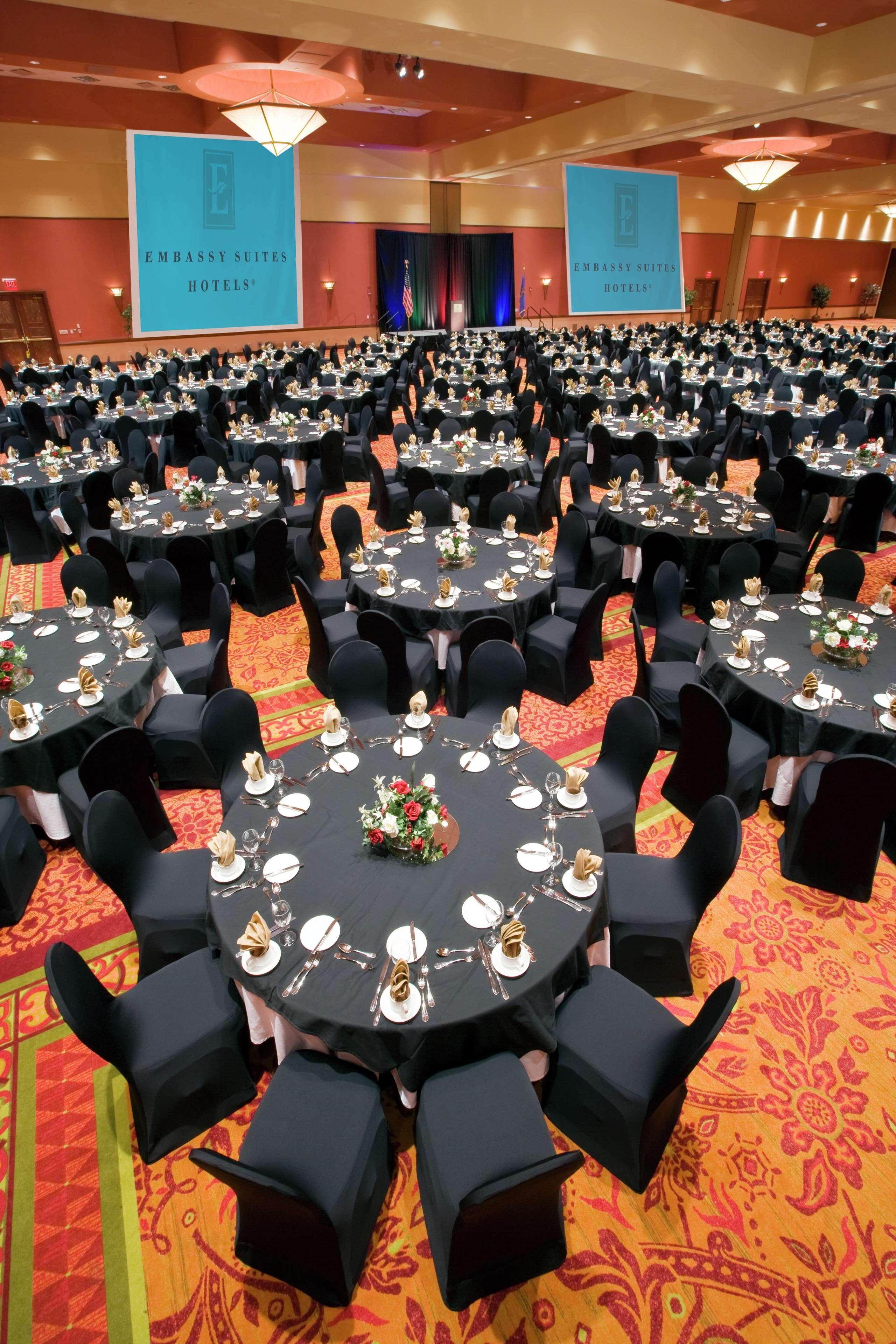 Embassy Suites By Hilton Norman Hotel & Conference Center Ngoại thất bức ảnh