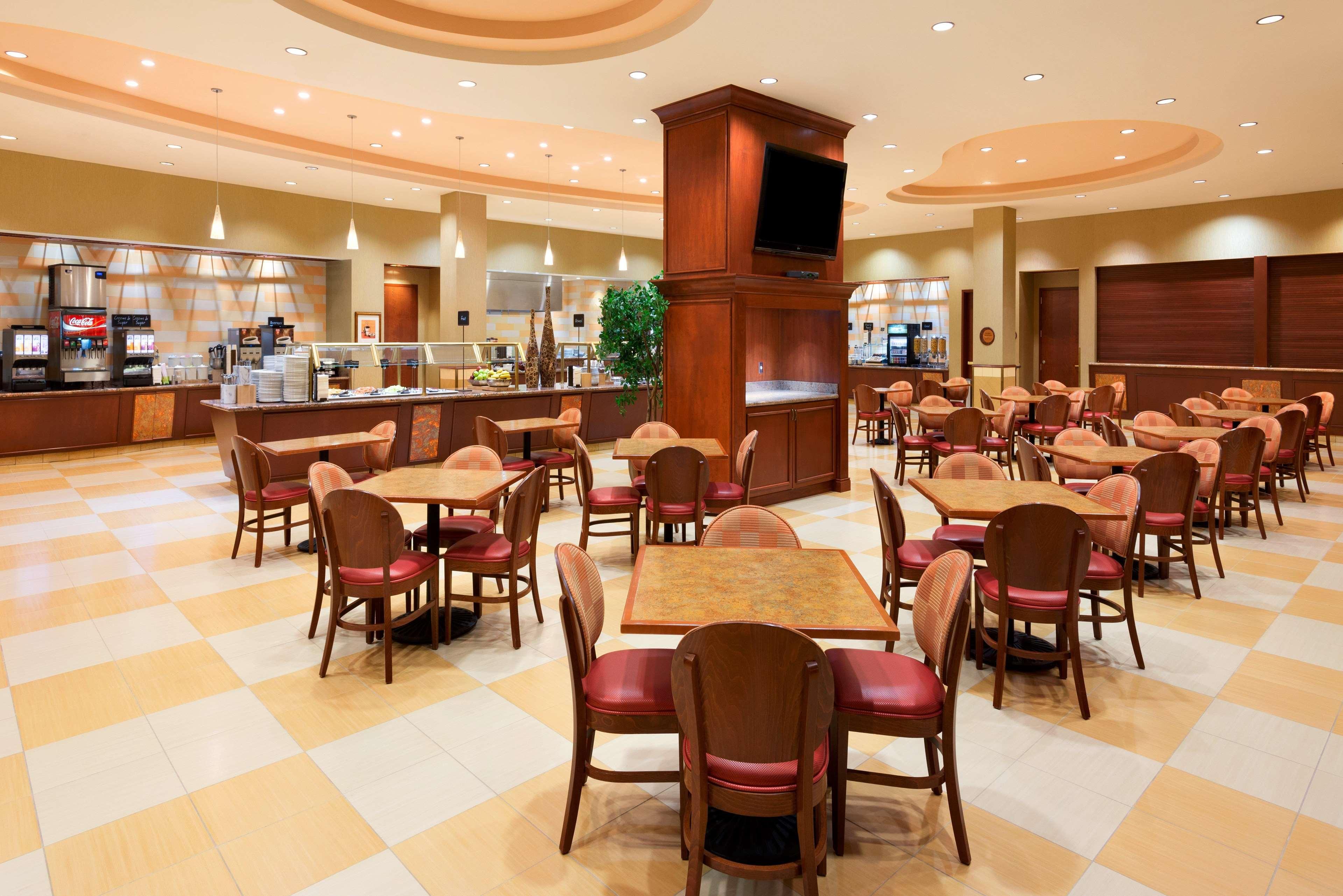 Embassy Suites By Hilton Norman Hotel & Conference Center Ngoại thất bức ảnh