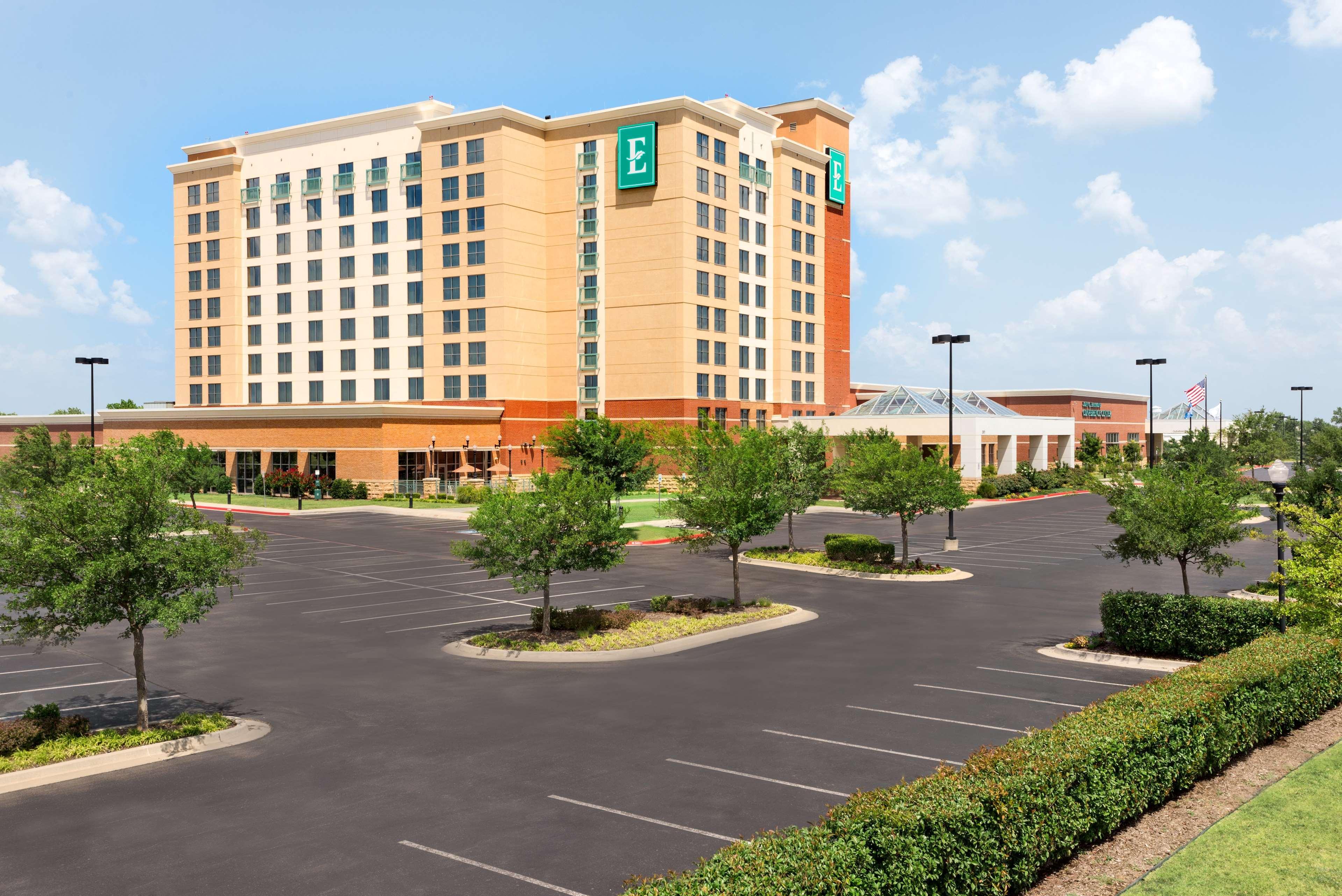 Embassy Suites By Hilton Norman Hotel & Conference Center Ngoại thất bức ảnh