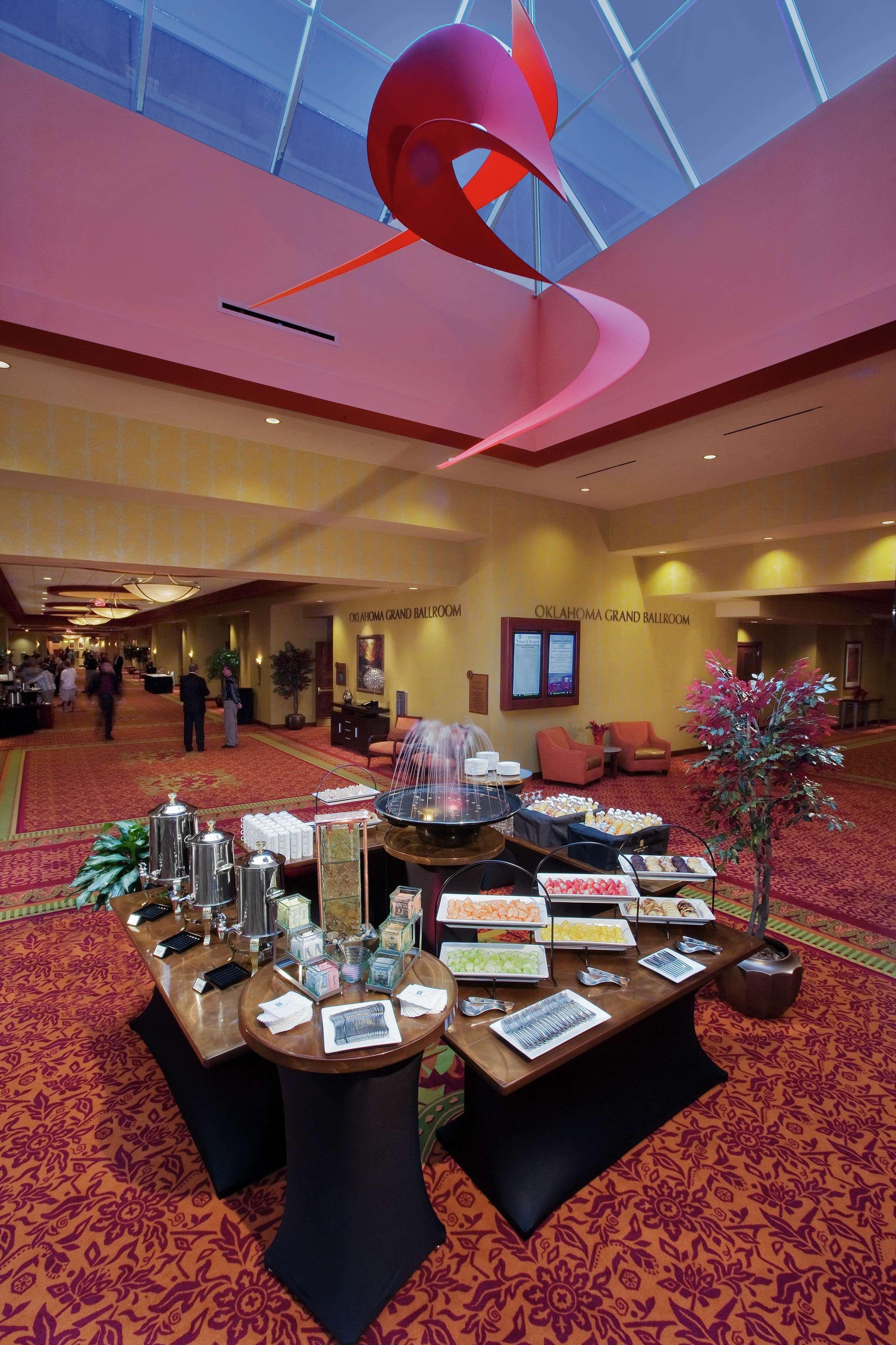 Embassy Suites By Hilton Norman Hotel & Conference Center Ngoại thất bức ảnh