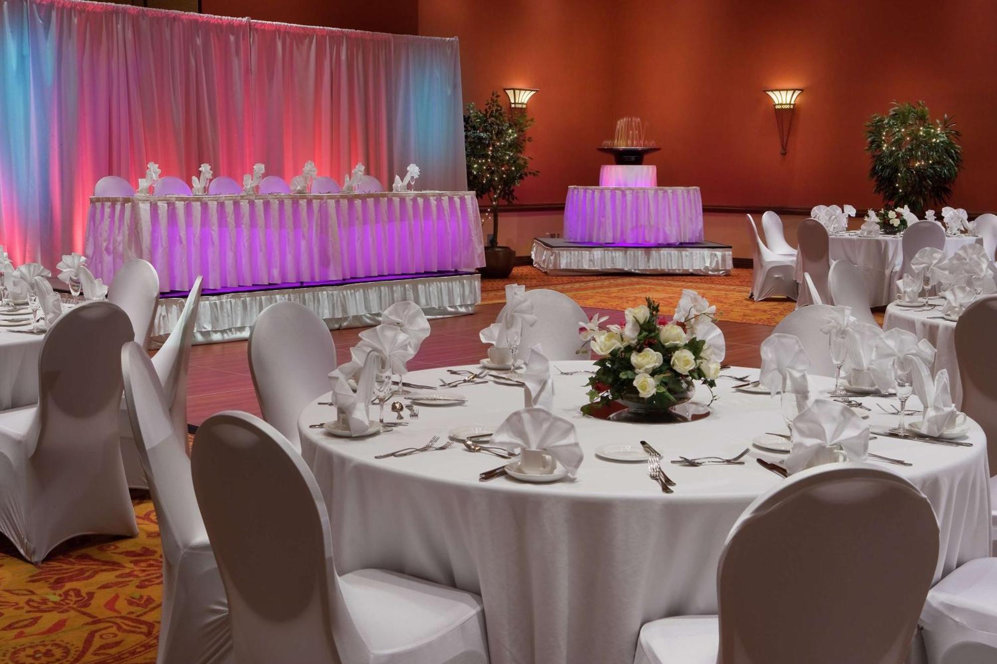 Embassy Suites By Hilton Norman Hotel & Conference Center Ngoại thất bức ảnh