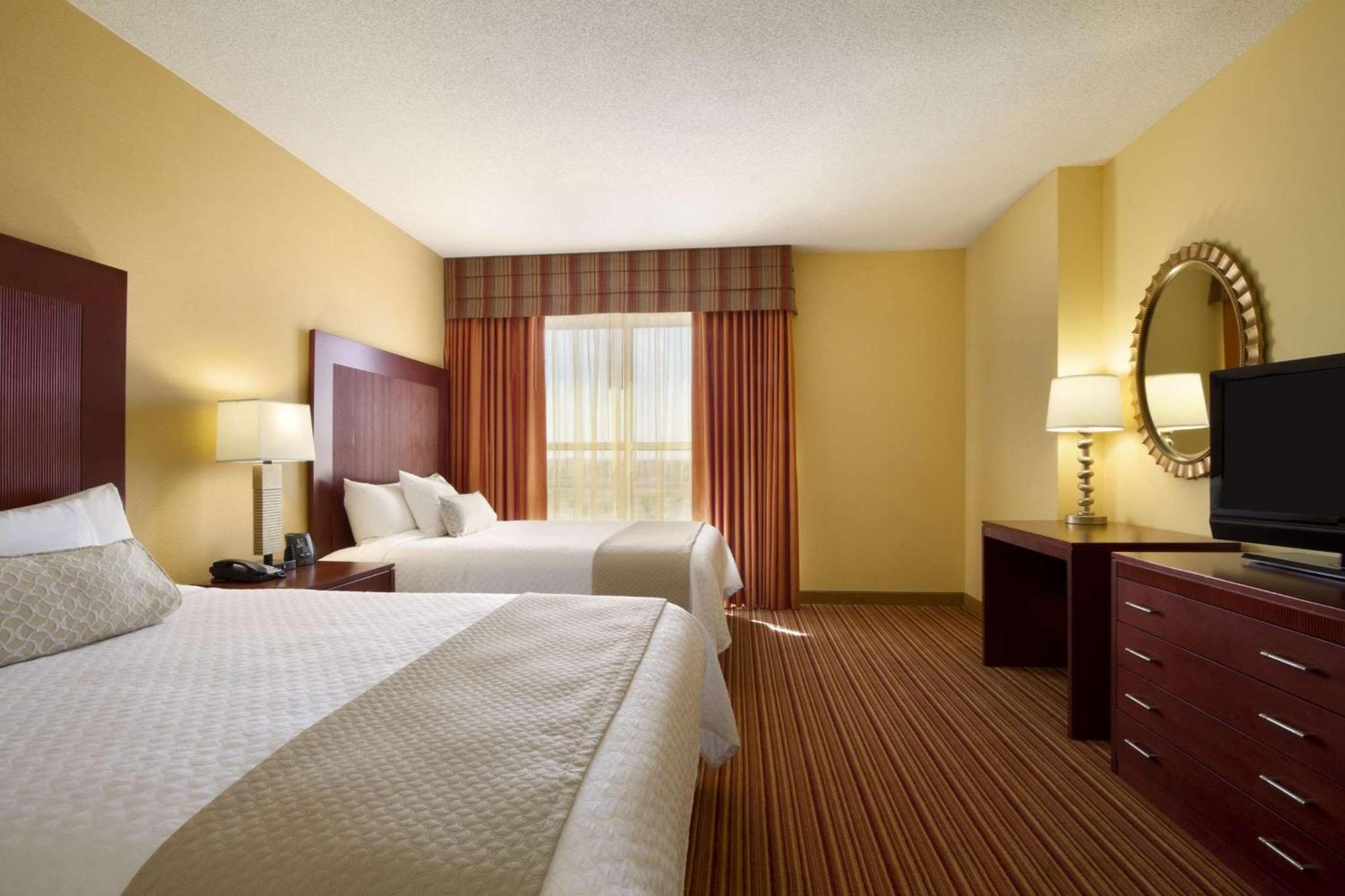 Embassy Suites By Hilton Norman Hotel & Conference Center Ngoại thất bức ảnh