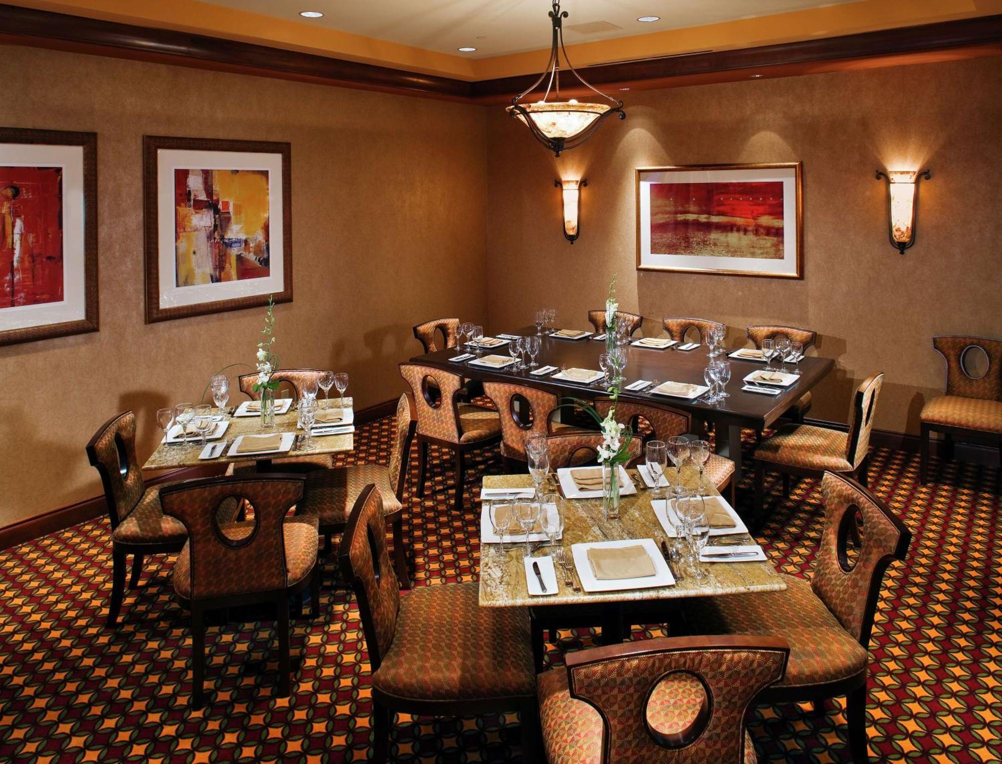 Embassy Suites By Hilton Norman Hotel & Conference Center Ngoại thất bức ảnh